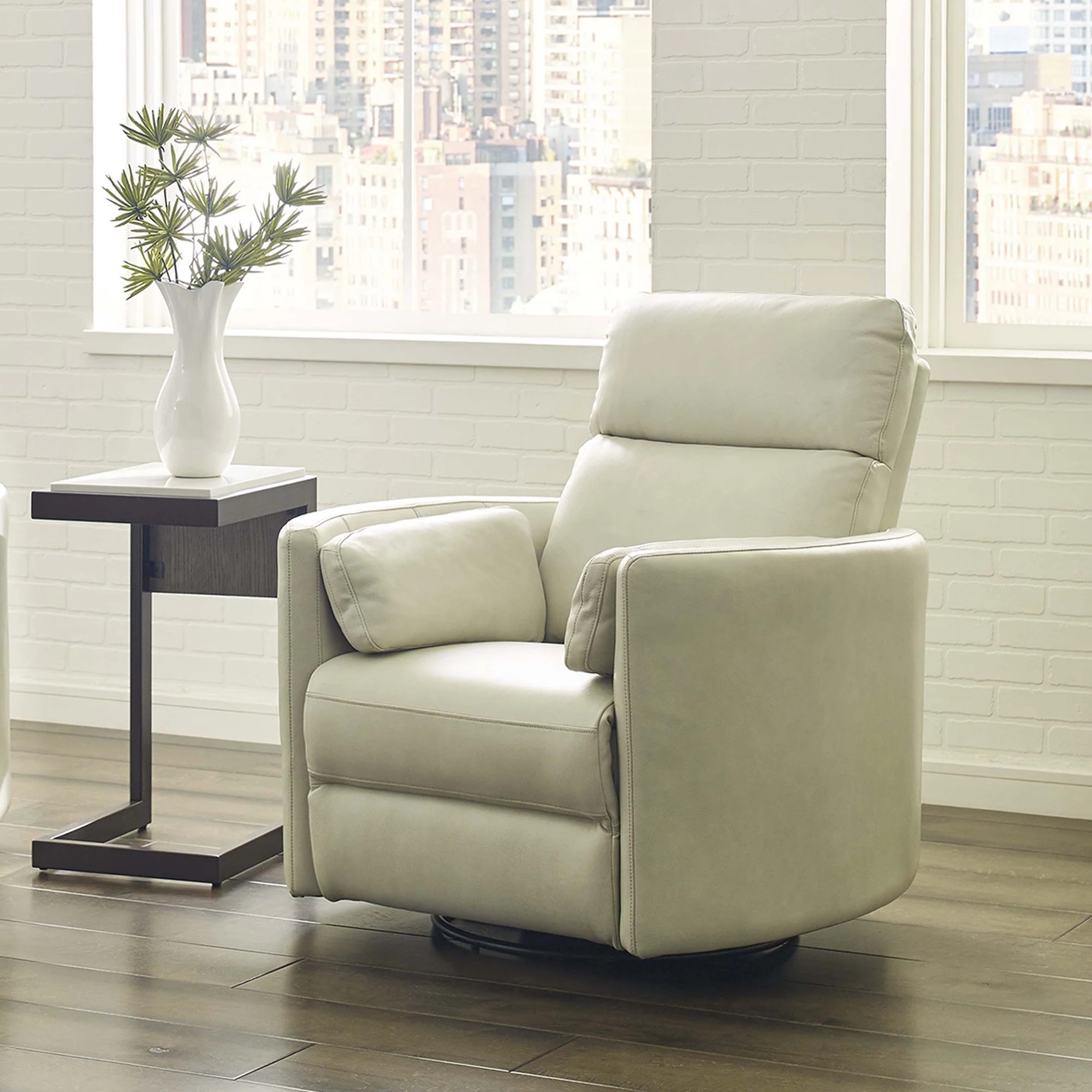 RADIUS - FLORENCE IVORY Powered By FreeMotion Power Cordless Swivel Glider Recliner - Image 5